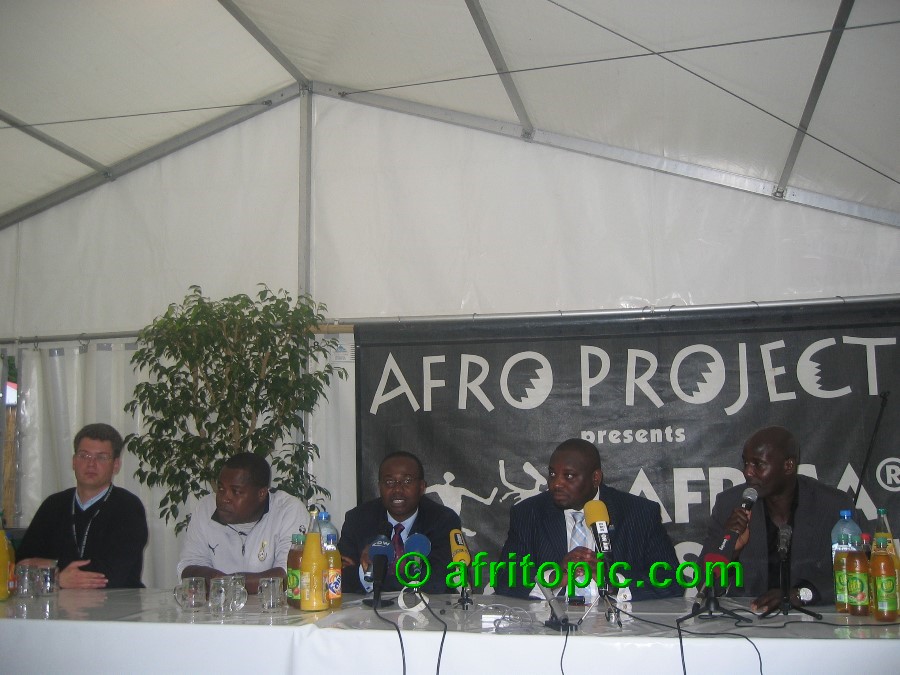 ../Images/afw2006b 016.jpg